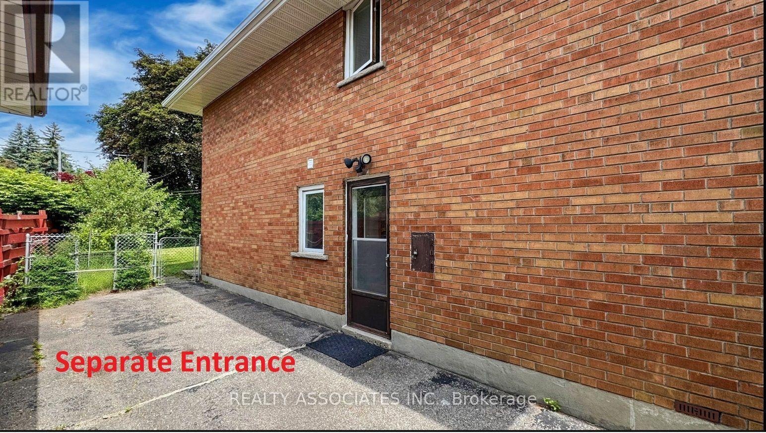 LOWER-60 Beacham Crescent, Toronto, ON, M1T 1N1