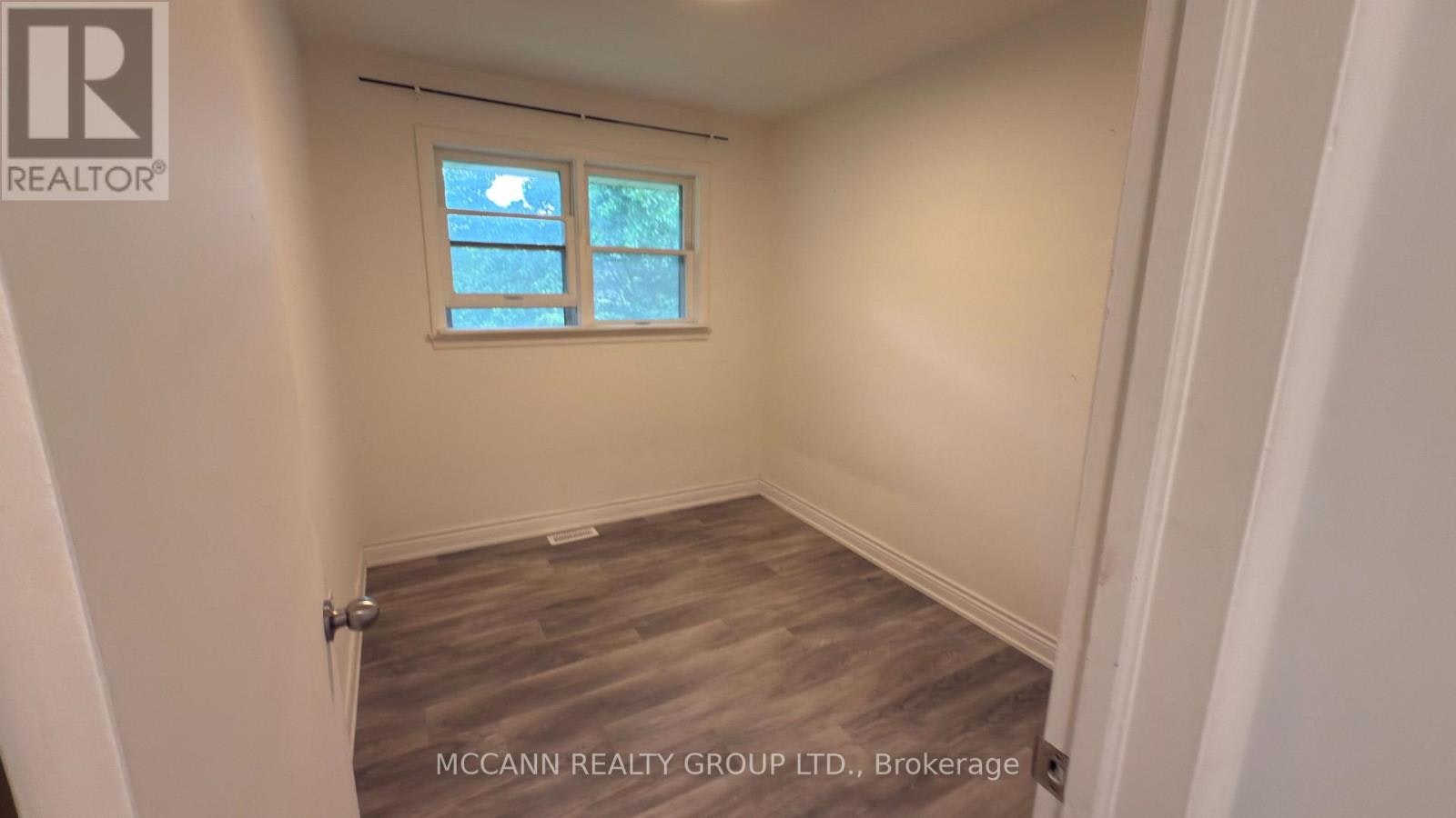 A-562 Mulock Court, Newmarket, ON, L3Y 5H2 - 12