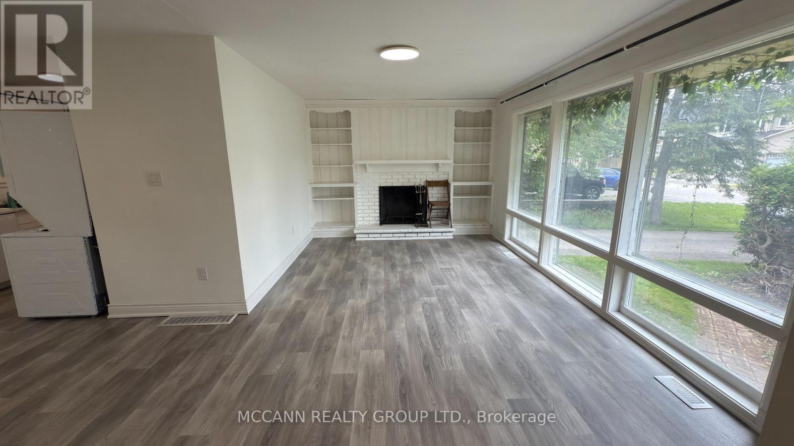 A-562 Mulock Court, Newmarket, ON, L3Y 5H2 - 7