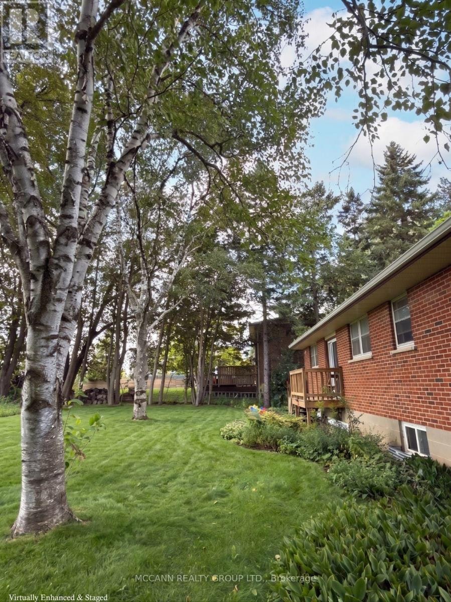 A-562 Mulock Court, Newmarket, ON, L3Y 5H2 - 3