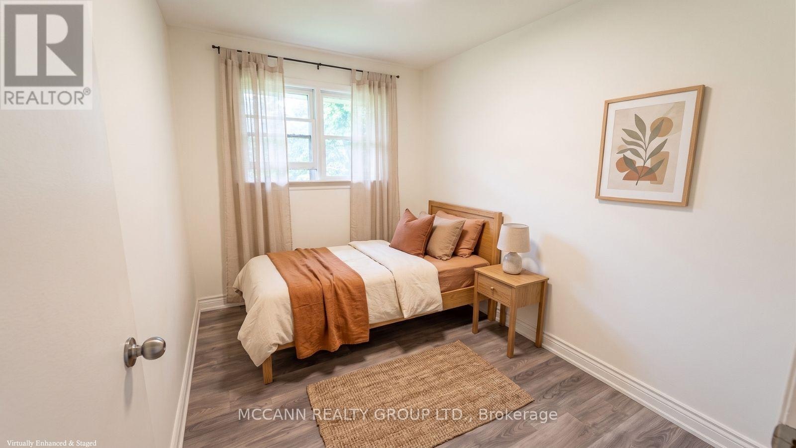 A-562 Mulock Court, Newmarket, ON, L3Y 5H2 - 15