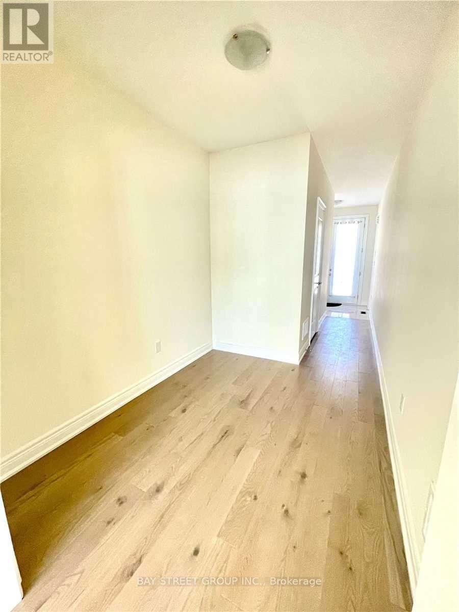38 Hercules Club Drive, Richmond Hill, ON, L4E 1K7 - 3