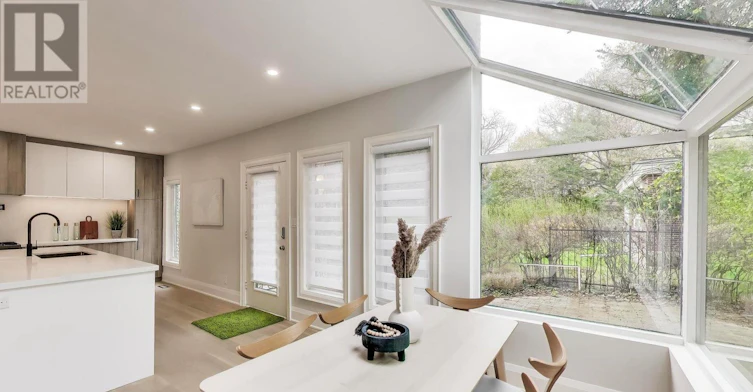 58 Forsyth Avenue N, Hamilton, ON, L8S 4E3 - 5