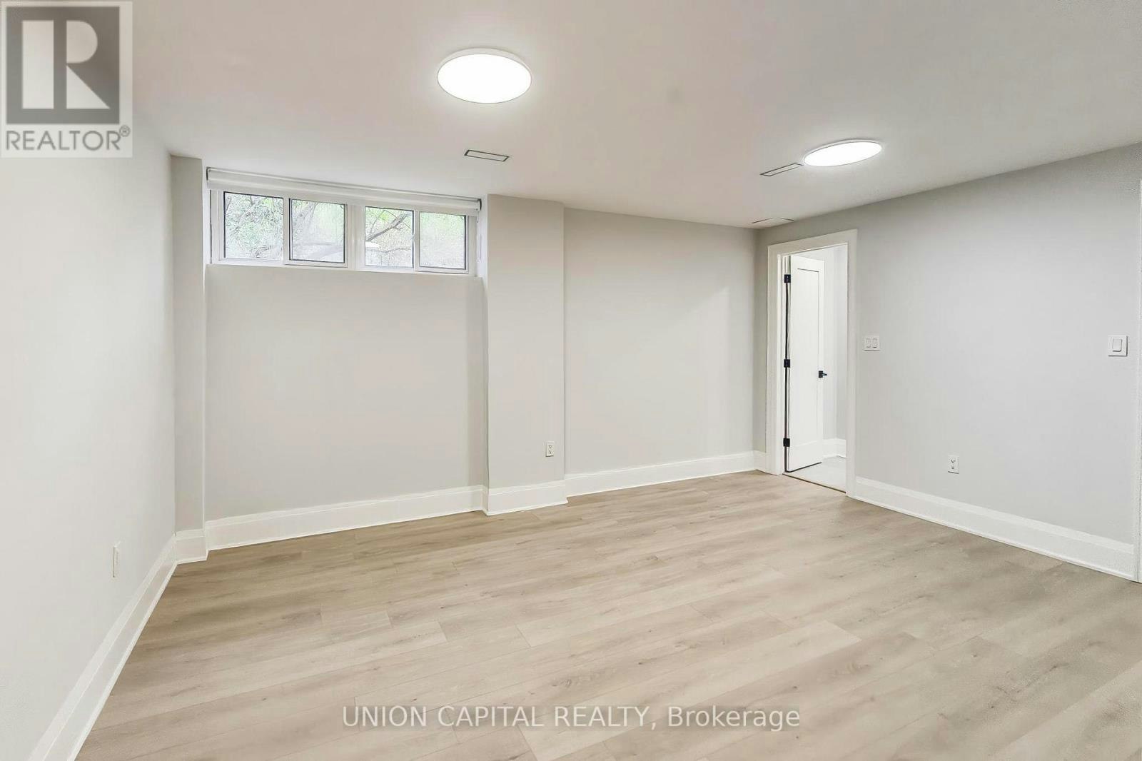 58 Forsyth Avenue N, Hamilton, ON, L8S 4E3 - 42