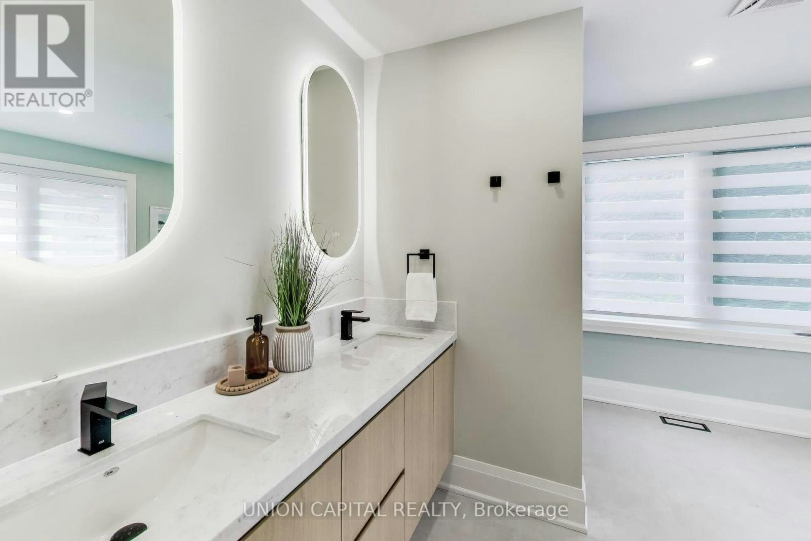 58 Forsyth Avenue N, Hamilton, ON, L8S 4E3 - 26