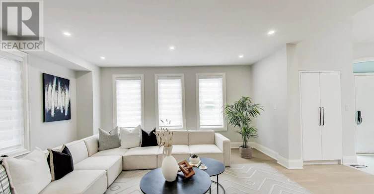 58 Forsyth Avenue N, Hamilton, ON, L8S 4E3 - 11