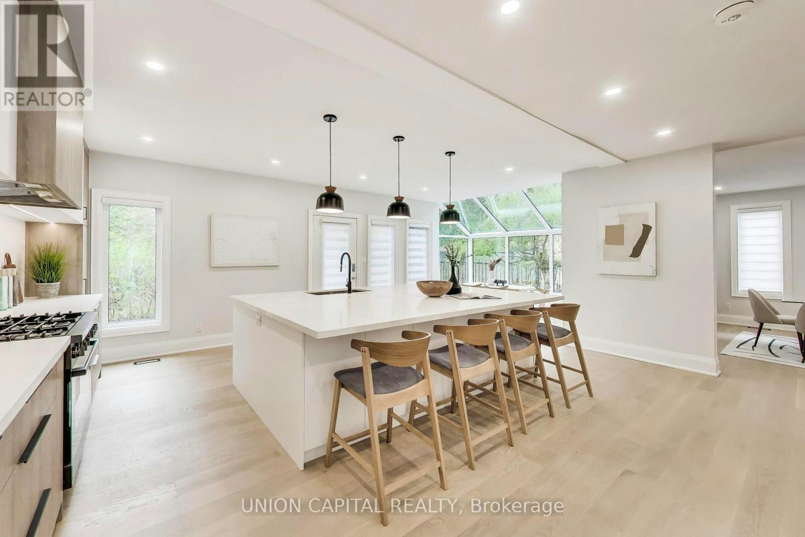 58 Forsyth Avenue N, Hamilton, ON, L8S 4E3 - 3