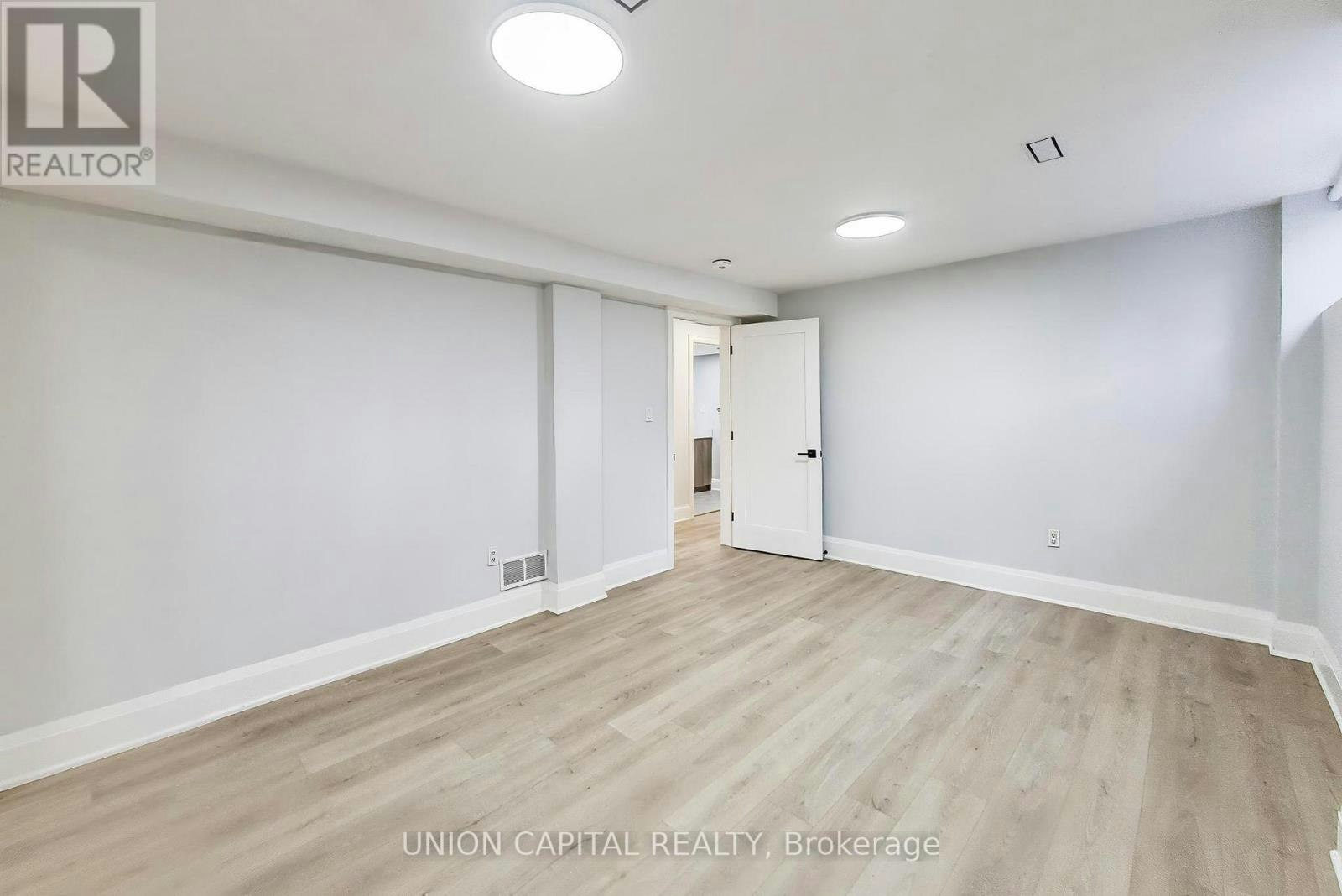 58 Forsyth Avenue N, Hamilton, ON, L8S 4E3 - 44