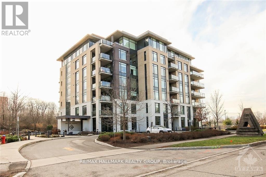 304-2 The Parkway, Ottawa, ON, K2K 0J4 - 2