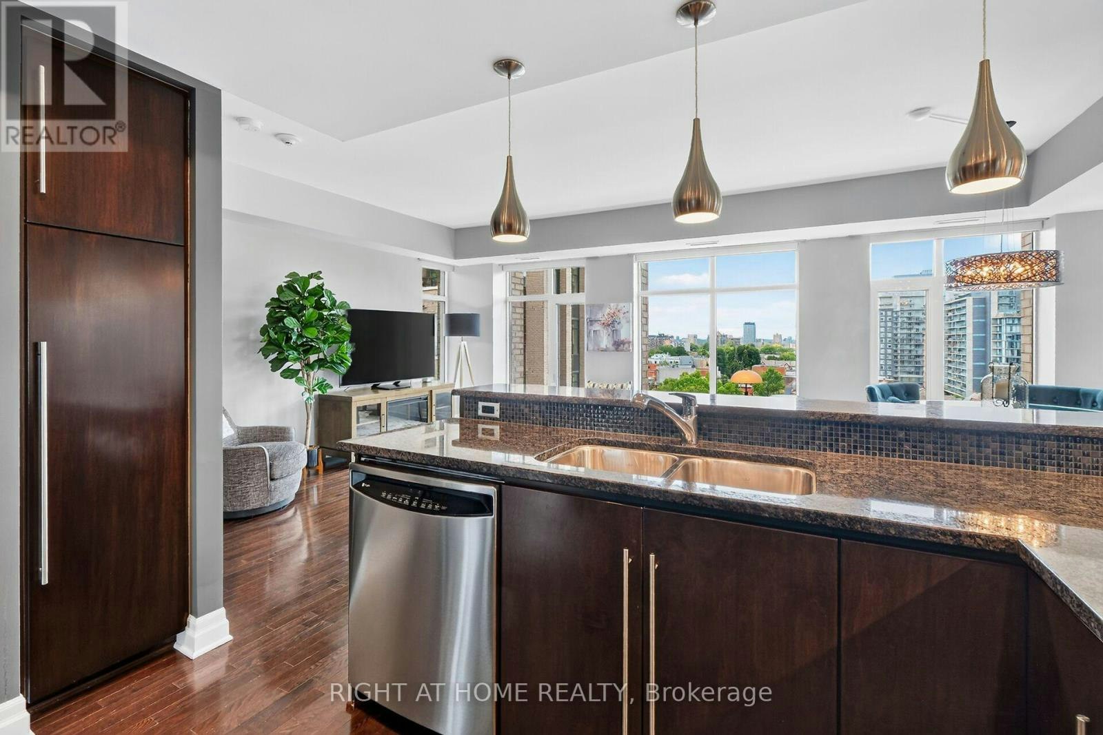 1116-235 Kent Street, Ottawa, ON, K2P 1Z9 - 24