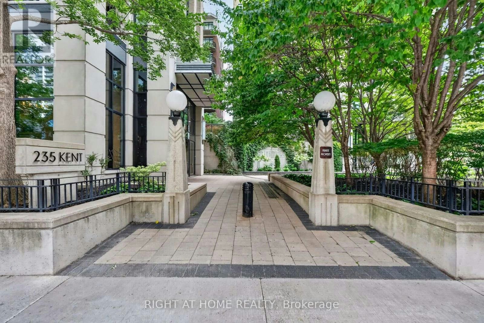 1116-235 Kent Street, Ottawa, ON, K2P 1Z9 - 3