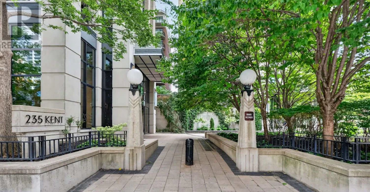 1116-235 Kent Street, Ottawa, ON, K2P 1Z9 - 3