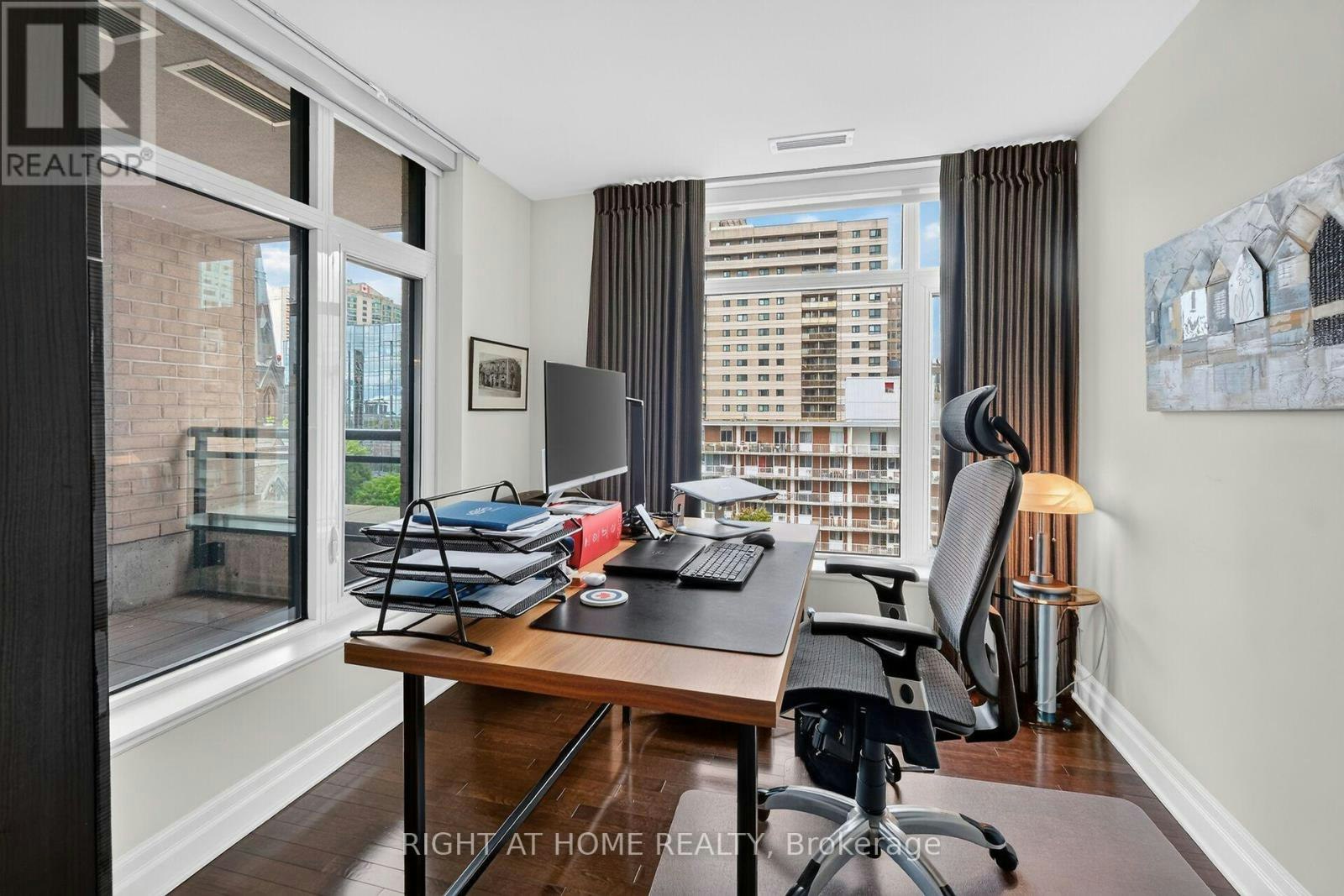 1116-235 Kent Street, Ottawa, ON, K2P 1Z9 - 32