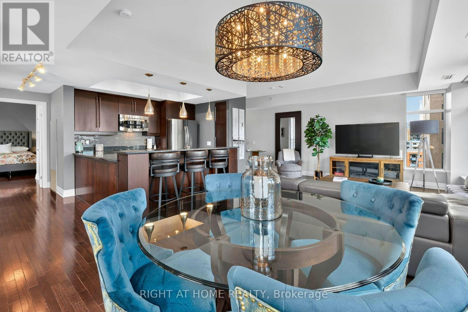 1116-235 Kent Street, Ottawa, ON, K2P 1Z9 - 18