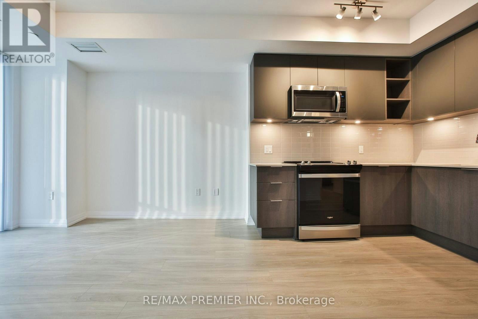 502-25 Holly Street, Toronto, ON, M4S 0E3 - 32