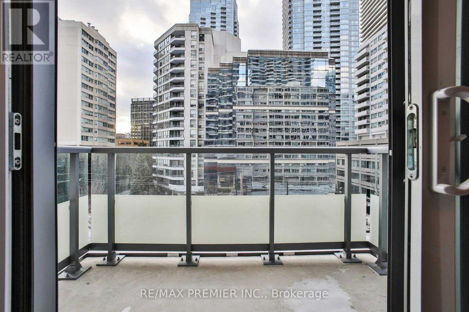502-25 Holly Street, Toronto, ON, M4S 0E3 - 24
