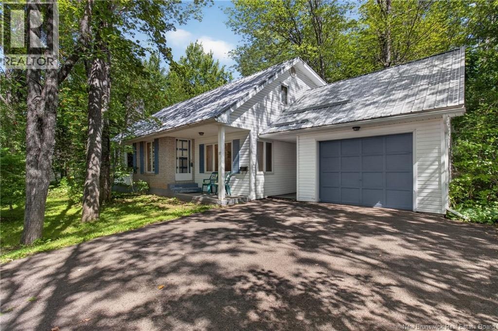 27 Snowdon Court, Moncton, NB, E1G 1P1