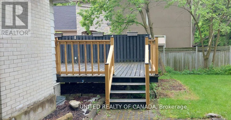 MAIN-126 Weldrick Road W, Richmond Hill, ON, L4C 3V1 - 22