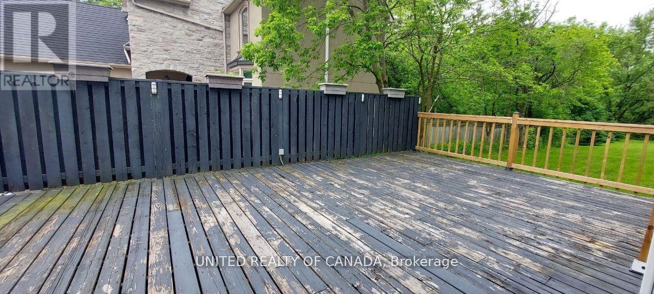 MAIN-126 Weldrick Road W, Richmond Hill, ON, L4C 3V1 - 23