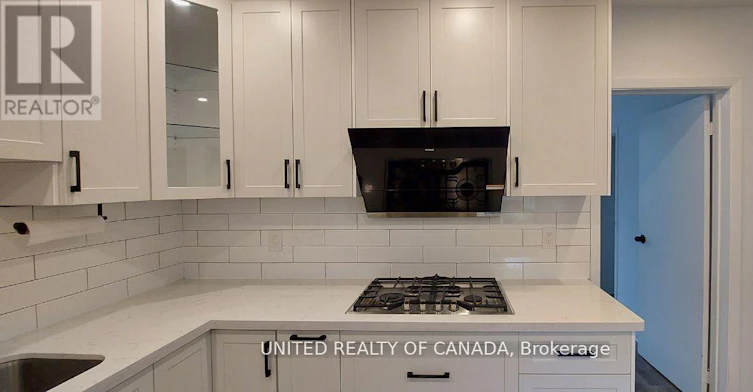 MAIN-126 Weldrick Road W, Richmond Hill, ON, L4C 3V1 - 17