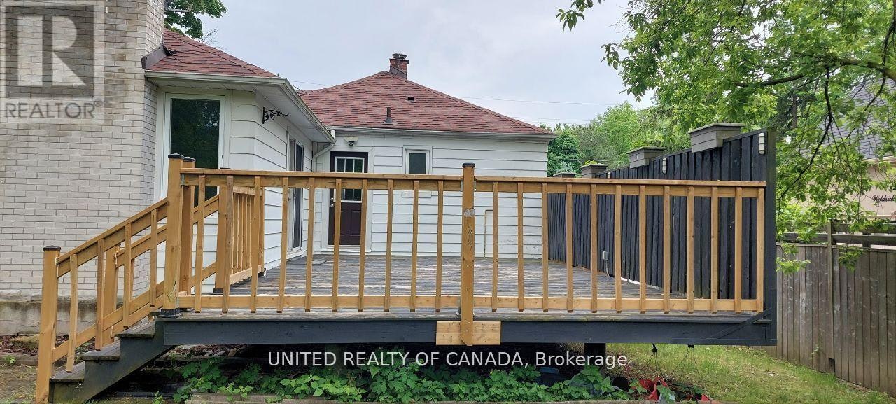 MAIN-126 Weldrick Road W, Richmond Hill, ON, L4C 3V1 - 21