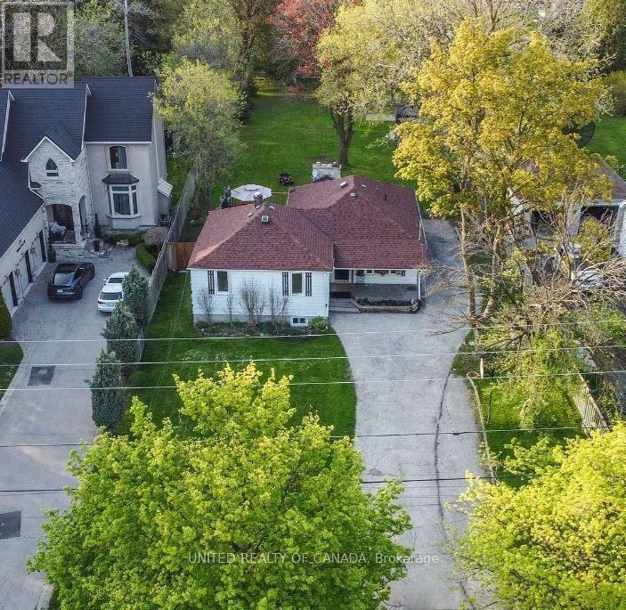 MAIN-126 Weldrick Road W, Richmond Hill, ON, L4C 3V1