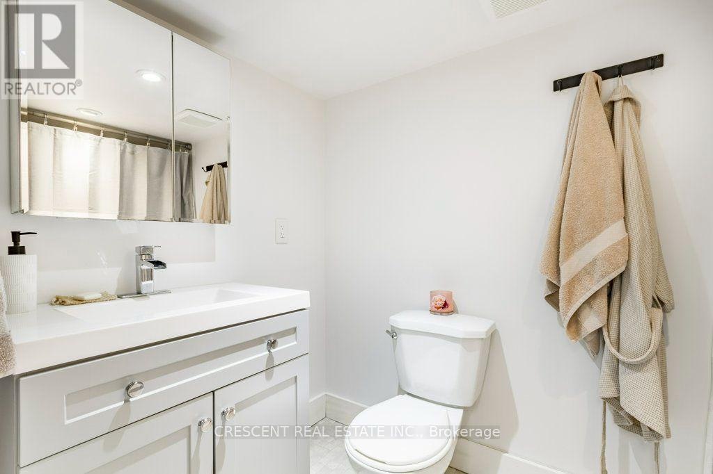 LOWER-603 Saint Clarens Avenue, Toronto, ON, M6H 3W8 - 13