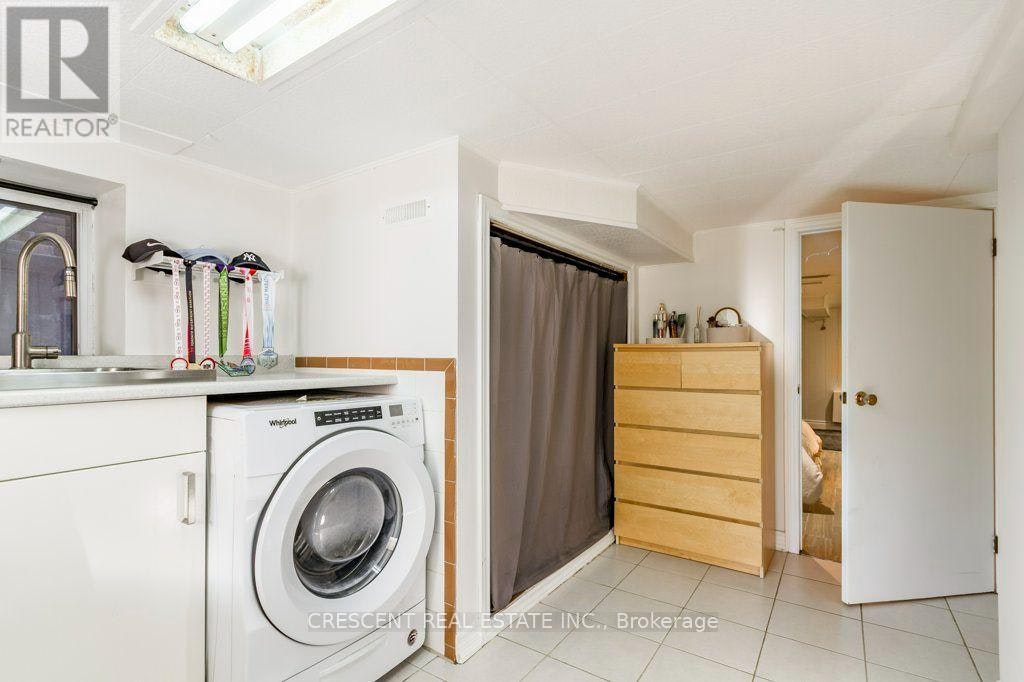 LOWER-603 Saint Clarens Avenue, Toronto, ON, M6H 3W8 - 16