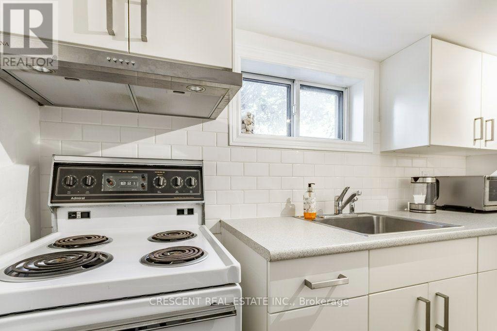 LOWER-603 Saint Clarens Avenue, Toronto, ON, M6H 3W8 - 10