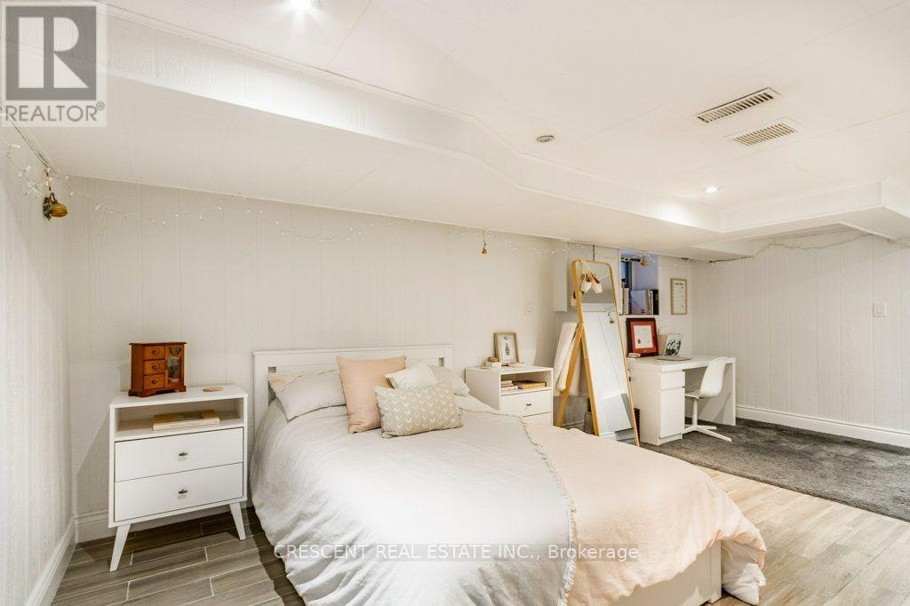 LOWER-603 Saint Clarens Avenue, Toronto, ON, M6H 3W8 - 3