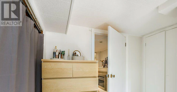 LOWER-603 Saint Clarens Avenue, Toronto, ON, M6H 3W8 - 18