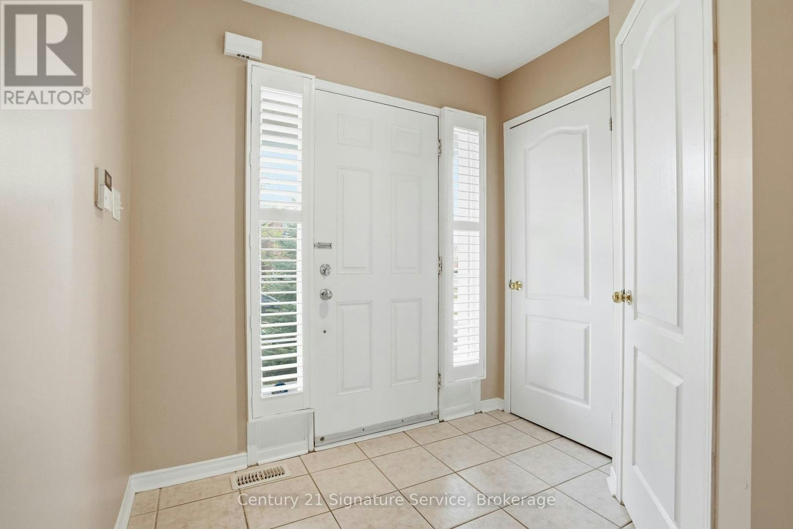 4 Cloverlawn Street, Brampton, ON, L7A 3X6 - 5