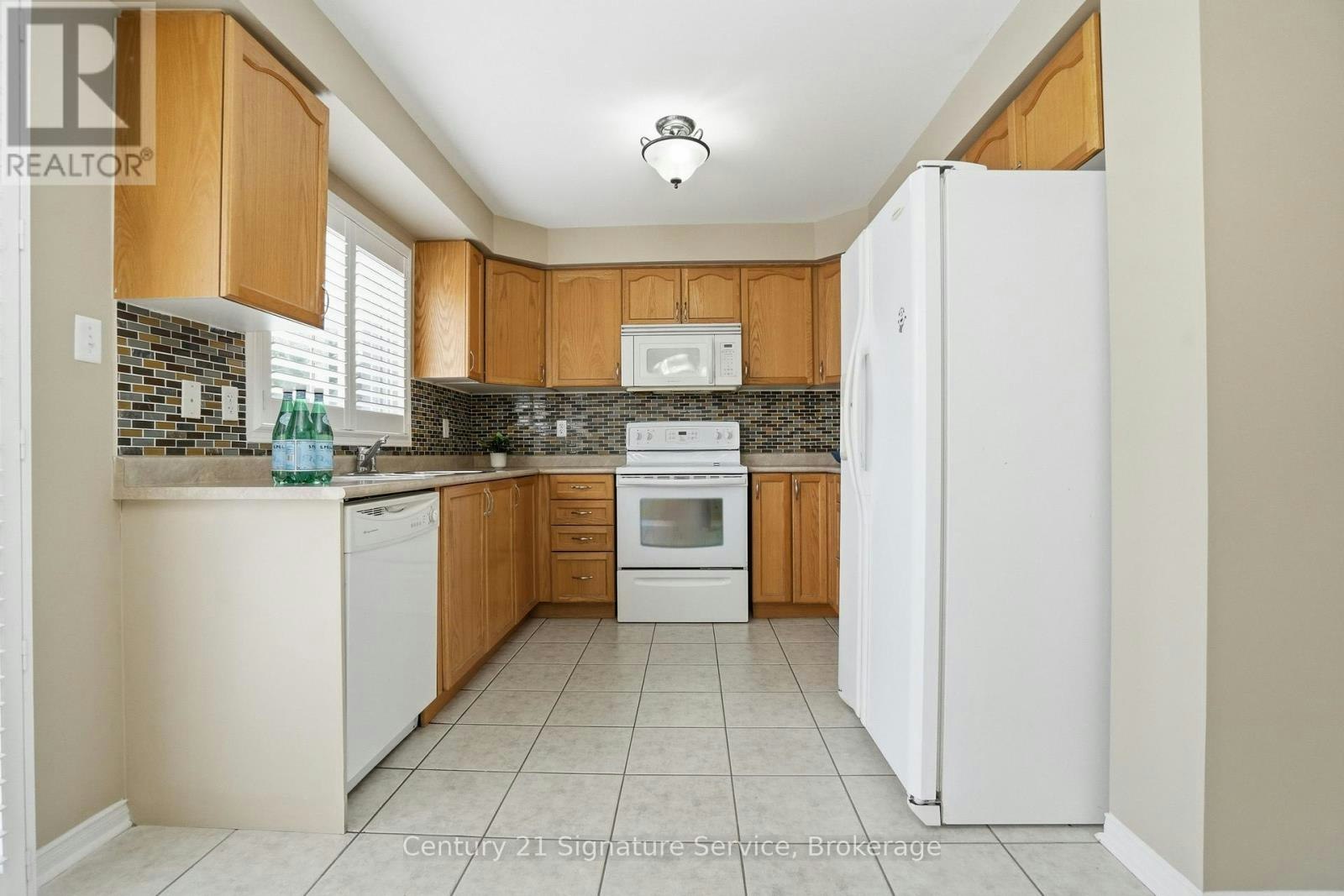 4 Cloverlawn Street, Brampton, ON, L7A 3X6 - 10