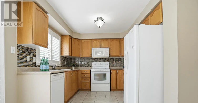 4 Cloverlawn Street, Brampton, ON, L7A 3X6 - 10