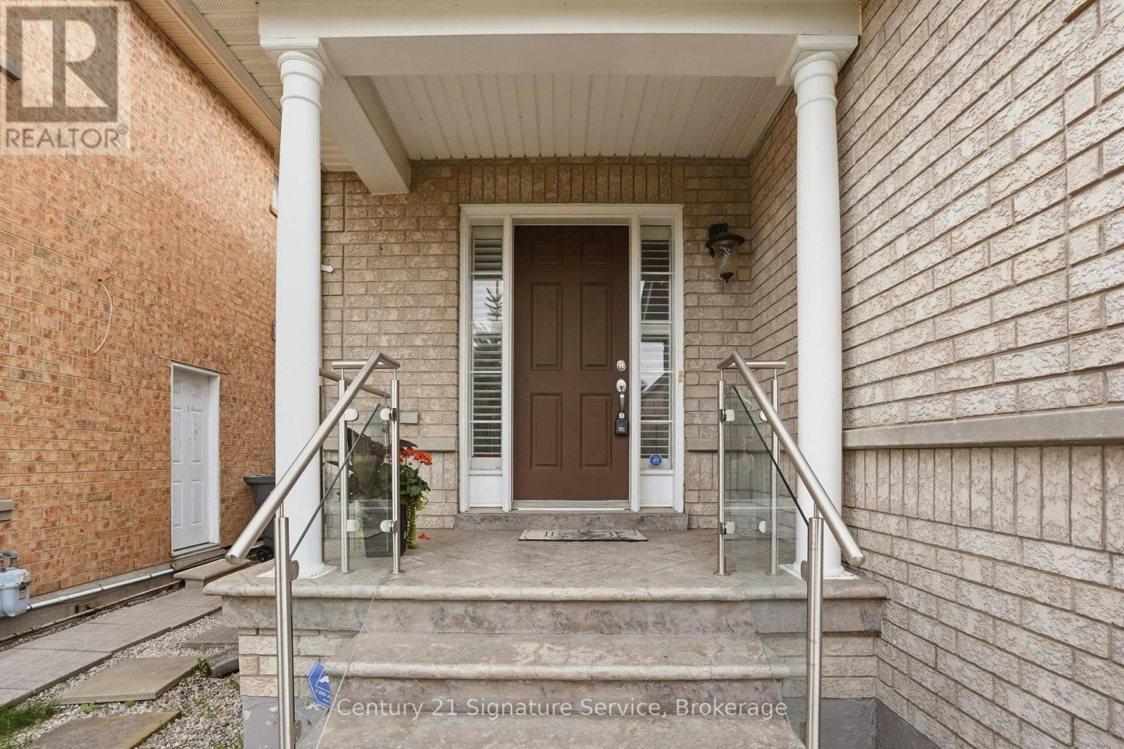 4 Cloverlawn Street, Brampton, ON, L7A 3X6 - 4