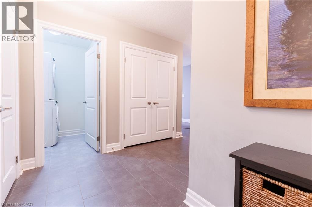 240 Villagewalk Boulevard, London, ON, N6G 0P6 - 3