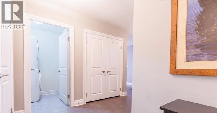 240 Villagewalk Boulevard, London, ON, N6G 0P6 - 3