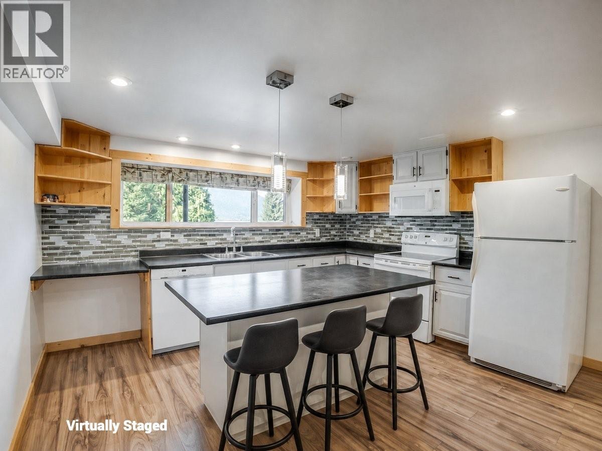 603 Delbruck Street, Nelson, BC, V1L 5L8 - 32