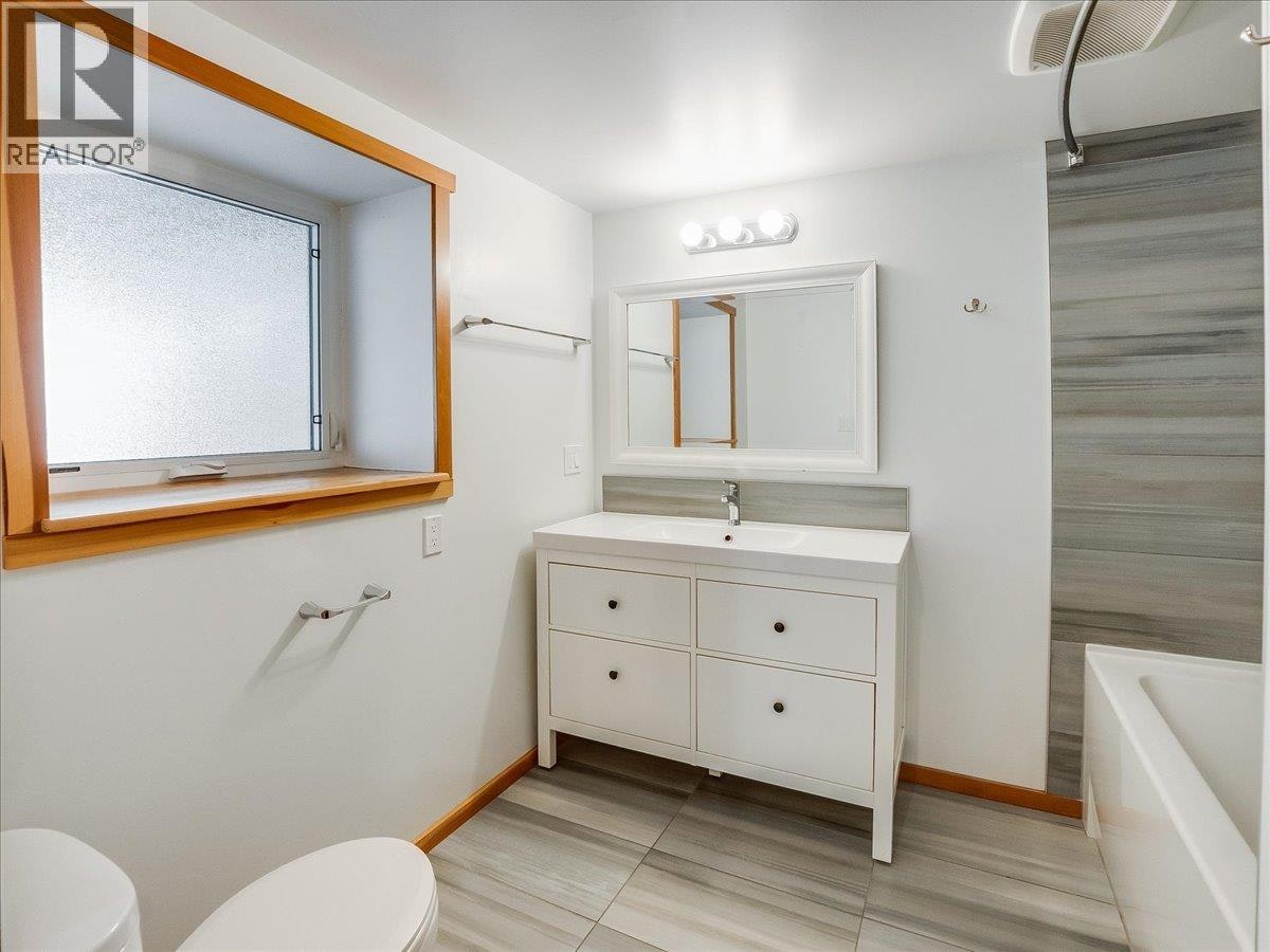 603 Delbruck Street, Nelson, BC, V1L 5L8 - 35