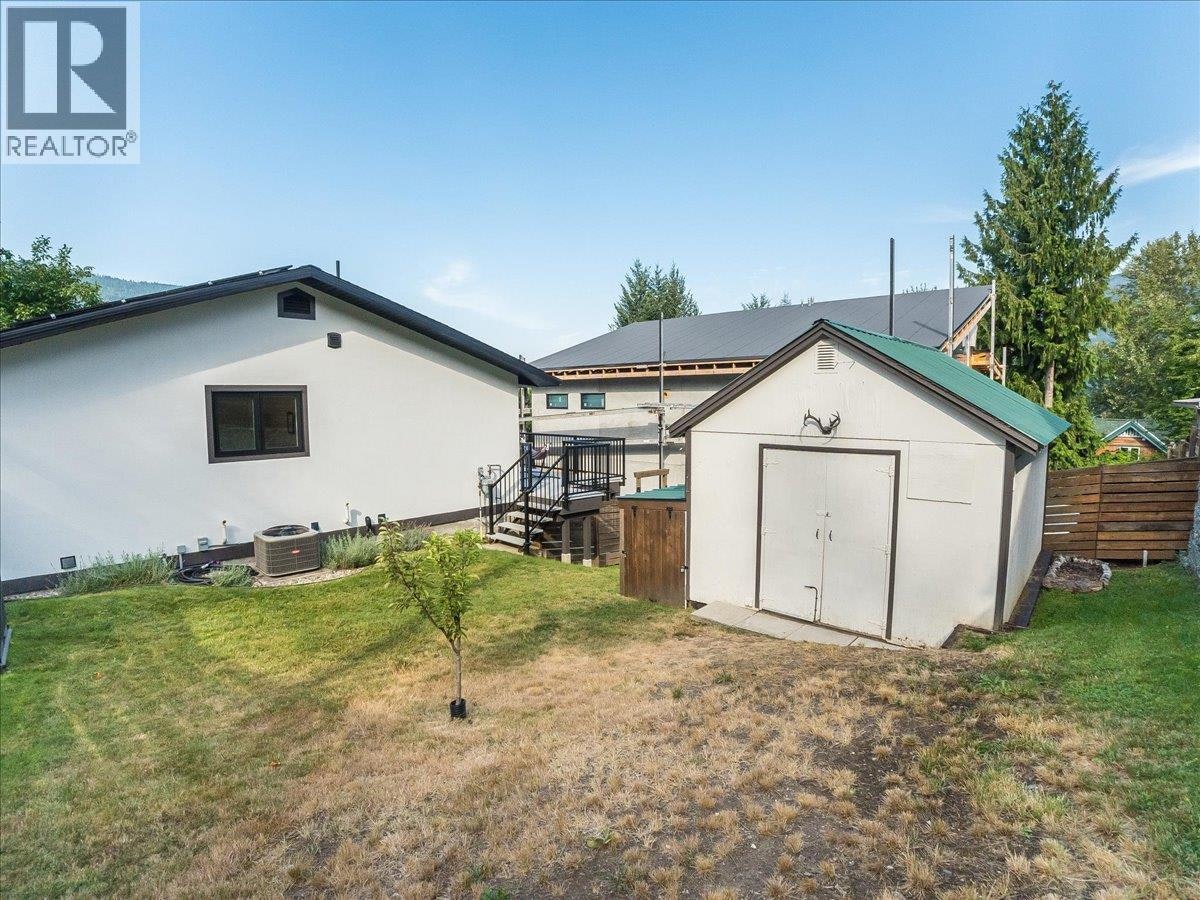 603 Delbruck Street, Nelson, BC, V1L 5L8 - 23
