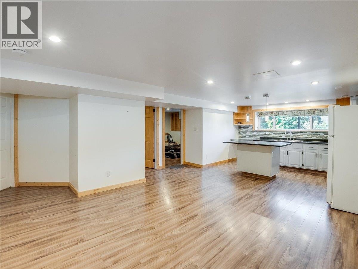 603 Delbruck Street, Nelson, BC, V1L 5L8 - 27