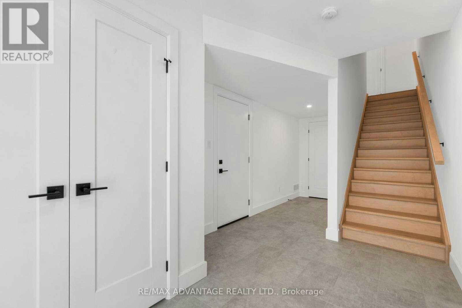 3363 David Milne Way, London, ON, N6L 0B9 - 7