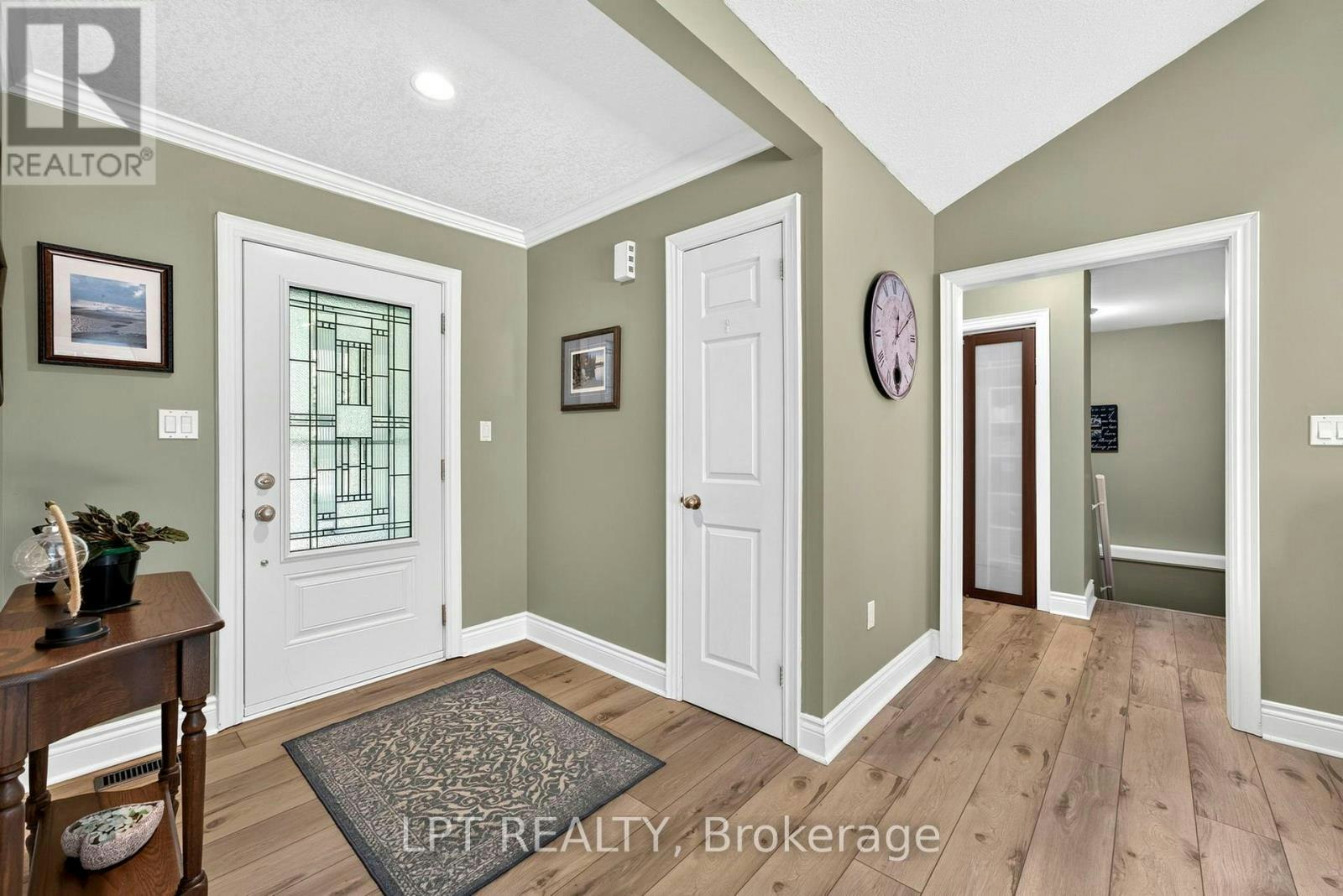 10011 Jenna Road, Lambton Shores, ON, N0M 1T0 - 7