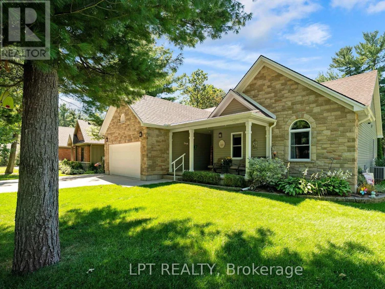 10011 Jenna Road, Lambton Shores, ON, N0M 1T0