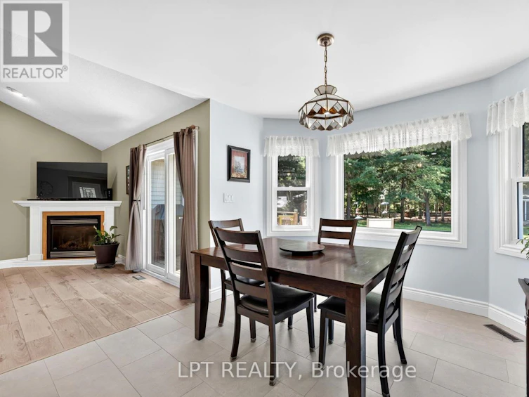 10011 Jenna Road, Lambton Shores, ON, N0M 1T0 - 14
