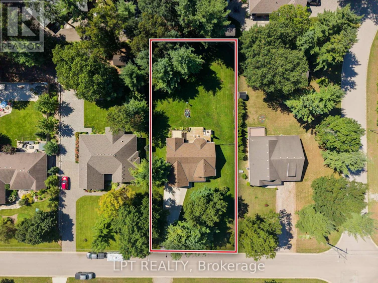 10011 Jenna Road, Lambton Shores, ON, N0M 1T0 - 4