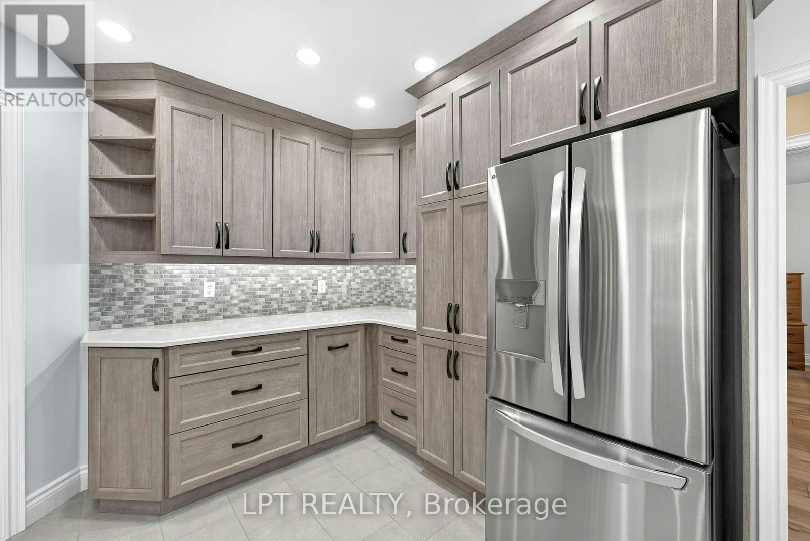 10011 Jenna Road, Lambton Shores, ON, N0M 1T0 - 17