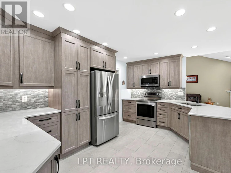 10011 Jenna Road, Lambton Shores, ON, N0M 1T0 - 15