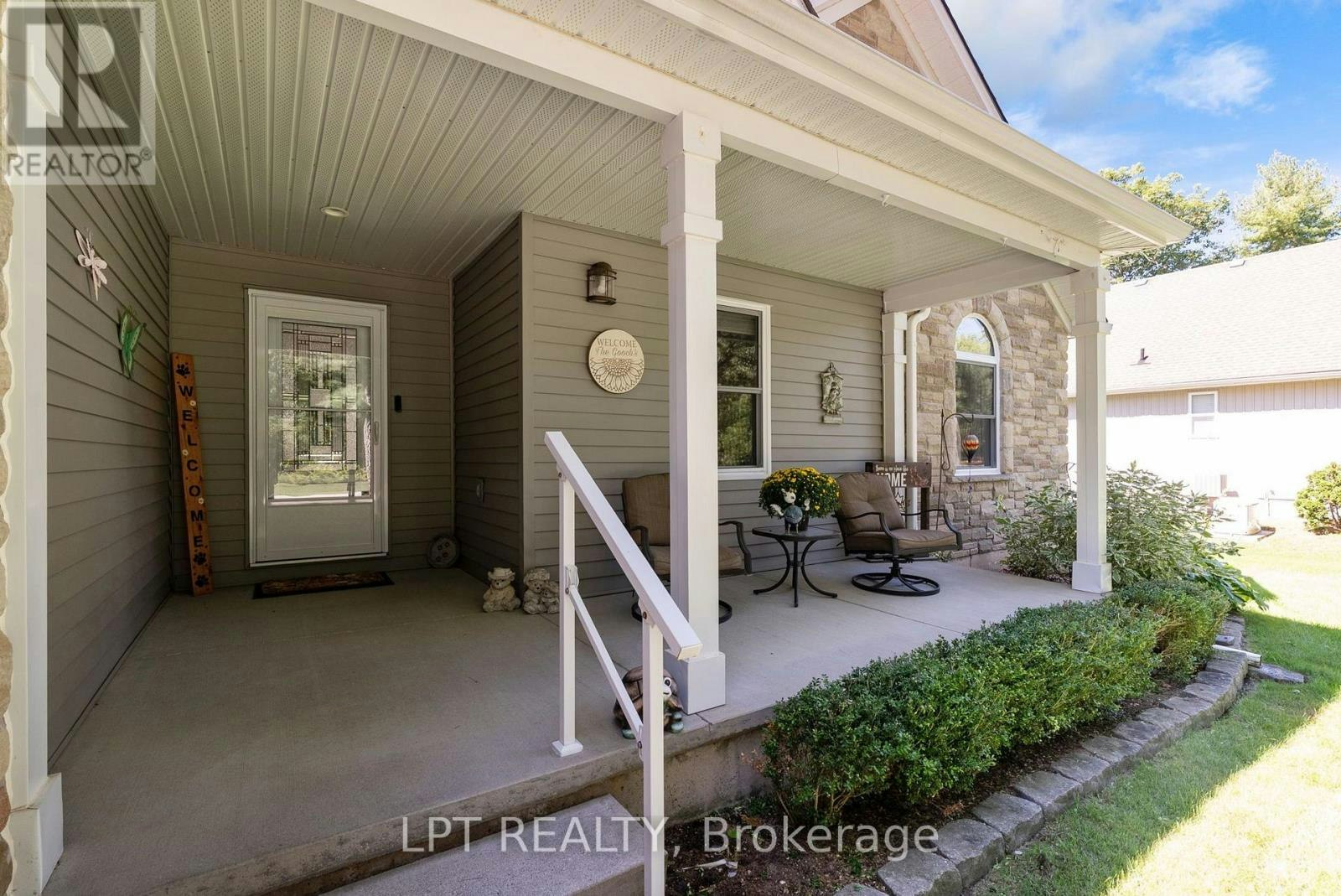10011 Jenna Road, Lambton Shores, ON, N0M 1T0 - 6