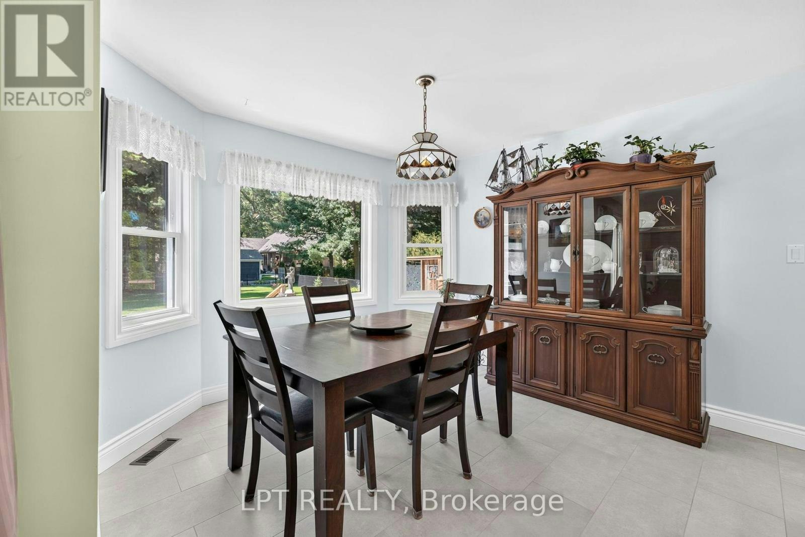 10011 Jenna Road, Lambton Shores, ON, N0M 1T0 - 11